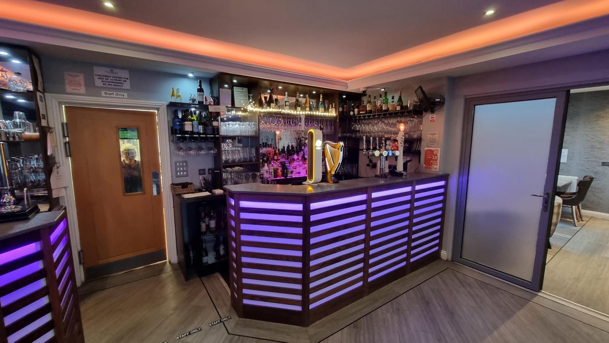 The Avenue Hotel Ltd 클리데로 외부 사진