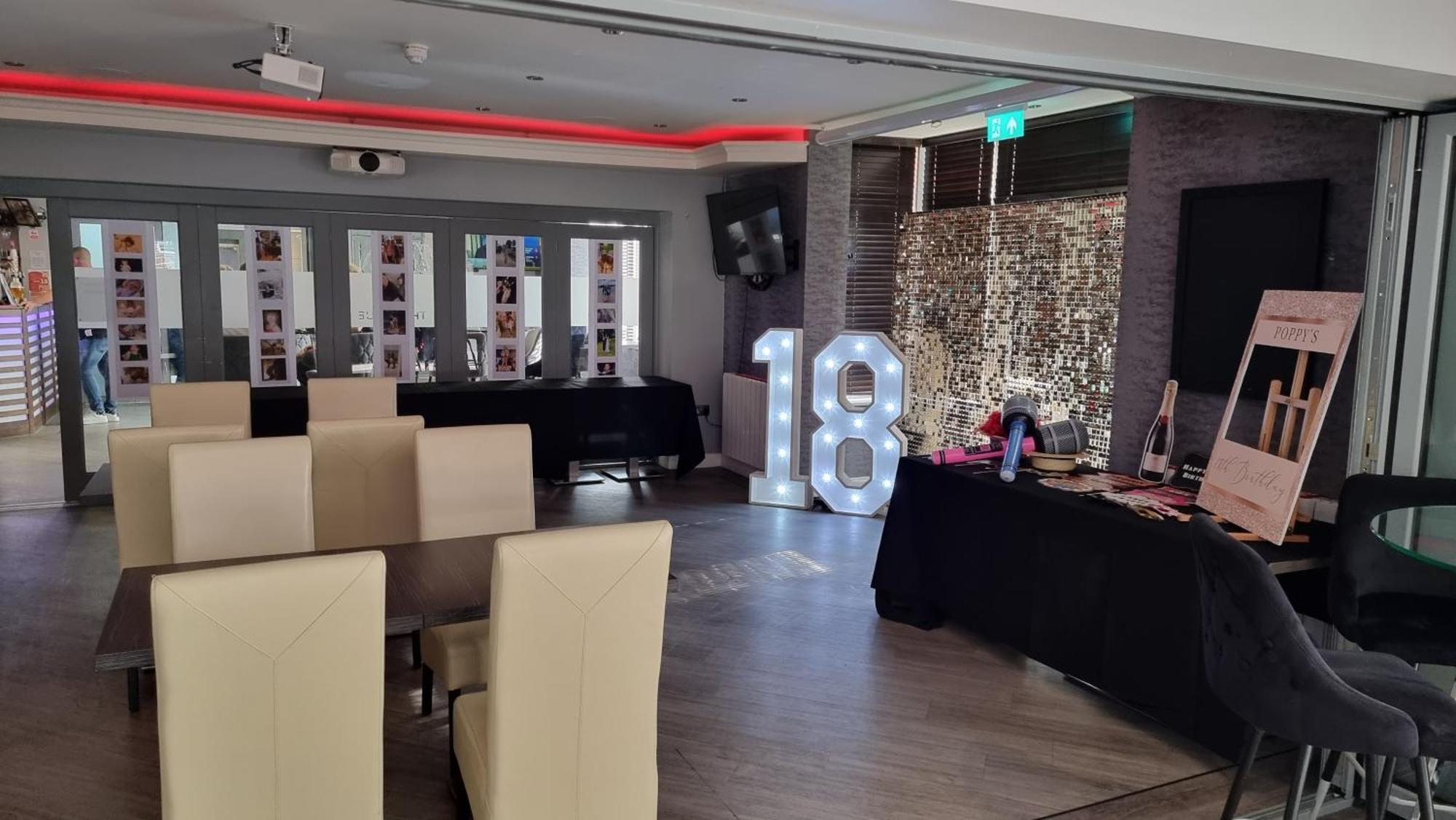 The Avenue Hotel Ltd 클리데로 외부 사진